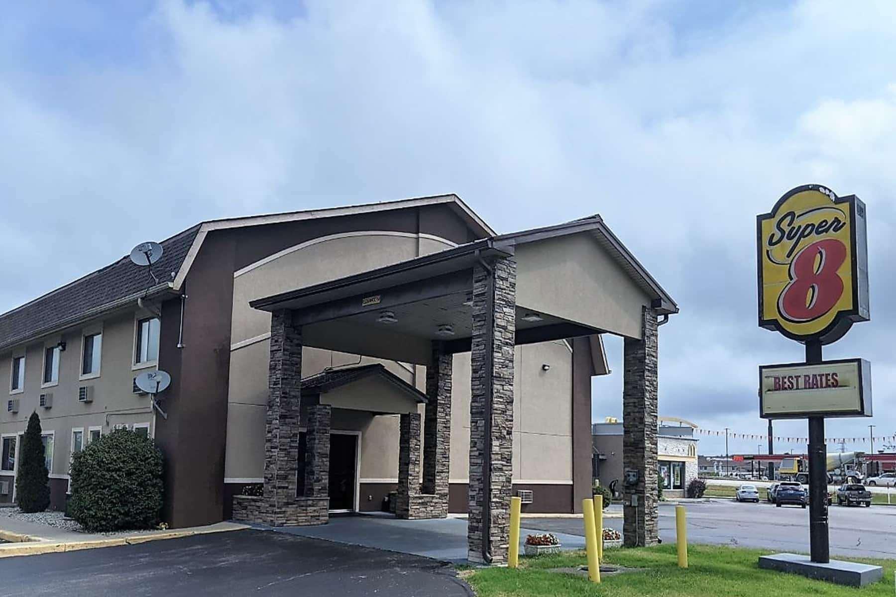 Super 8 By Wyndham Shelbyville Exteriér fotografie