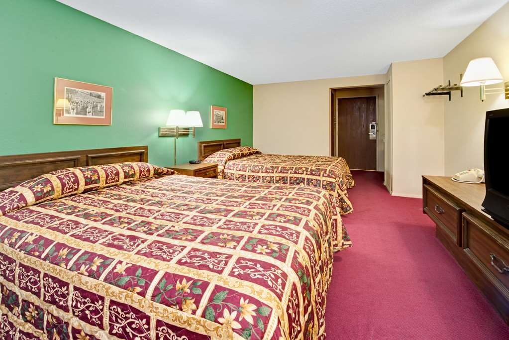 Super 8 By Wyndham Shelbyville Pokoj fotografie