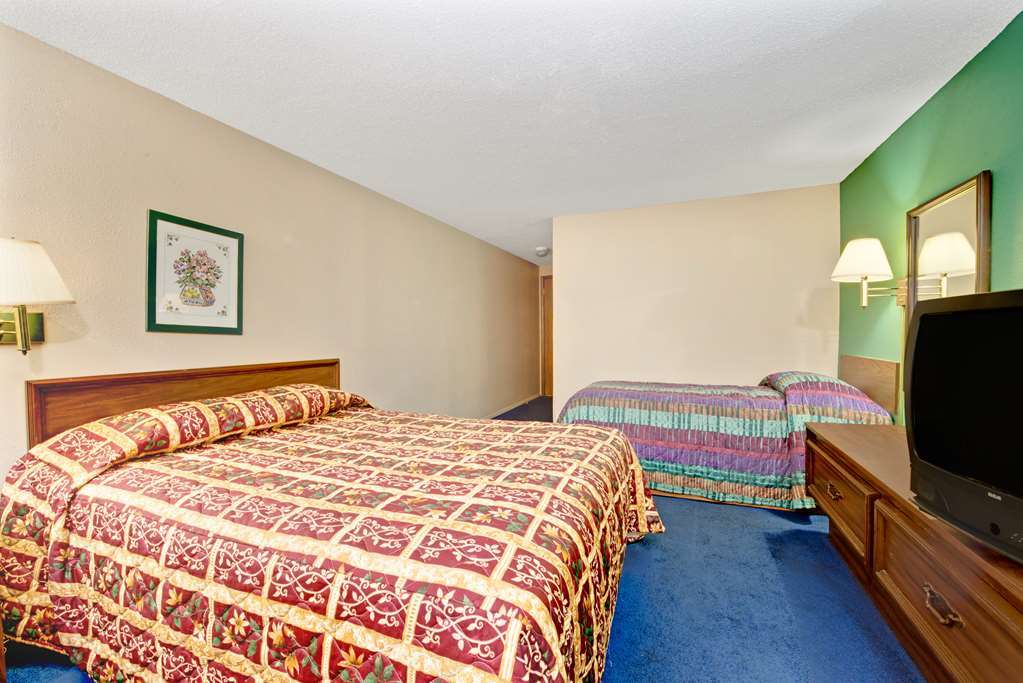 Super 8 By Wyndham Shelbyville Pokoj fotografie